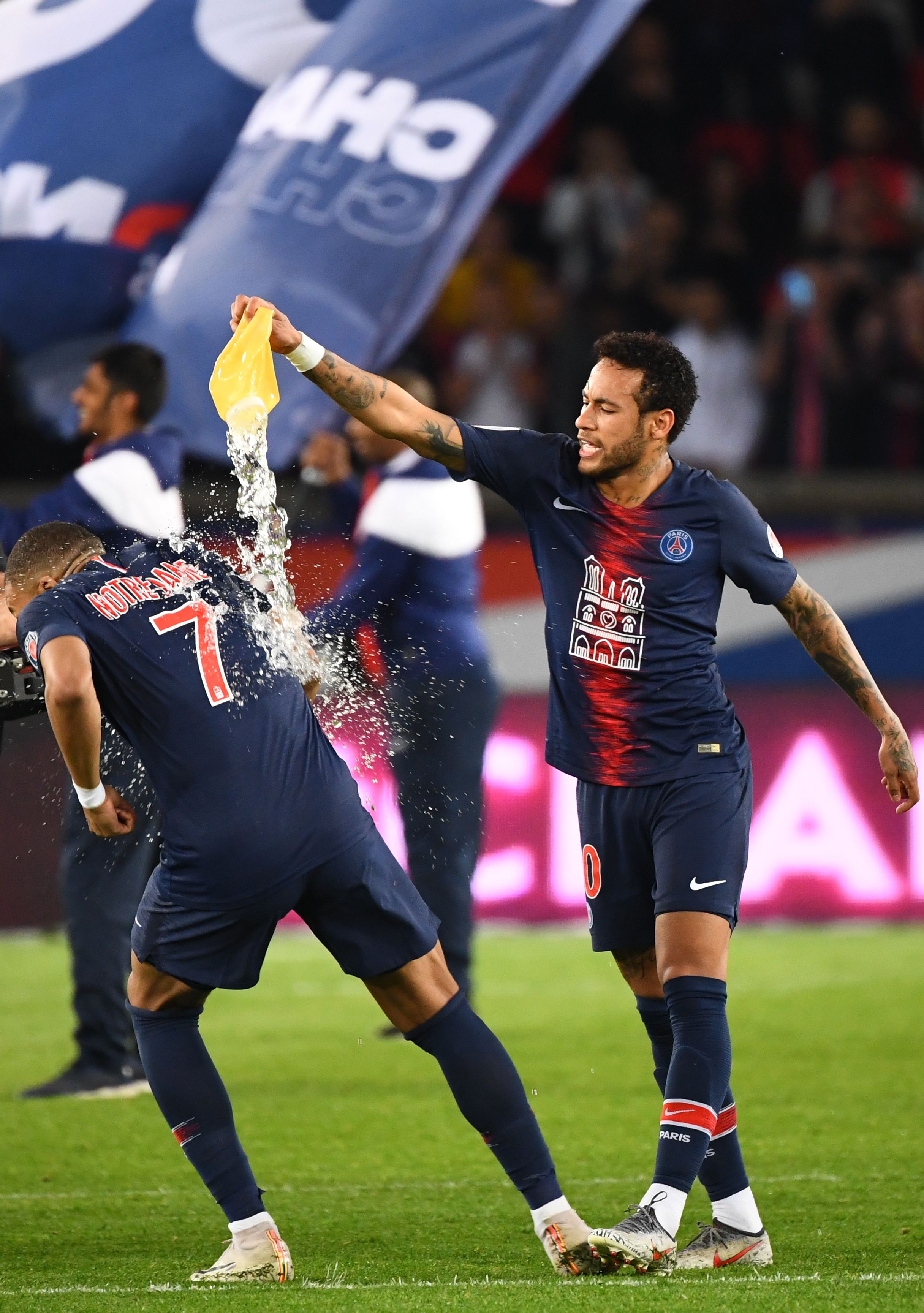 乌度卡：KD面对包夹只需把球传到位，我们就能打出好的进攻（乌度卡：KD遭夹击只要及时分球，我们就能打出高效进攻）