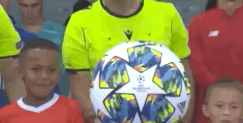 阿斯：维尼修斯希望继续为皇马效力，续约谈判已步入正轨