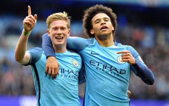 欧冠积分榜分析：小组晋级形势紧张,（欧冠积分解读：小组出线悬念丛生）