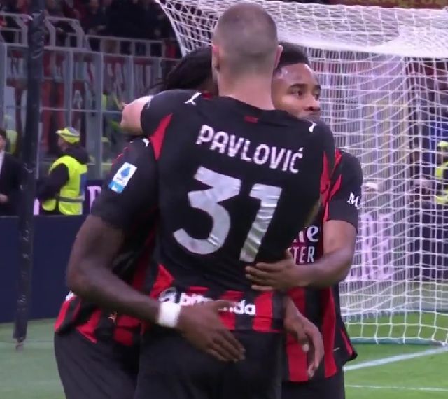 穆勒：无缘冠军感到非常难过，相信我们会在下赛季强势回归（穆勒：失冠让我非常难过，相信我们下赛季会强势反弹）