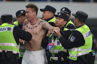 喀麦隆无缘美加墨，姆伯莫、奥纳纳、巴莱巴及恩加德乌无缘世界杯（喀麦隆出局，姆伯莫、奥纳纳、巴莱巴与恩加德乌无缘美加墨世界杯）