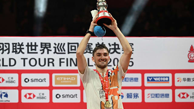 曹永竞：祝贺法比奥获得金靴，接下来继续冲击足协杯（曹永竞：恭喜法比奥夺金靴，球队将继续冲击足协杯）