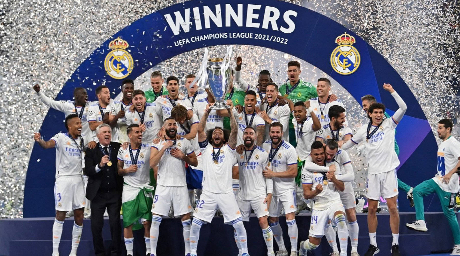 贝尔戈米：看看那不勒斯有多少人缺阵，如今他们比上赛季更强（贝尔戈米：尽管缺兵少将，如今的那不勒斯比上赛季更强）