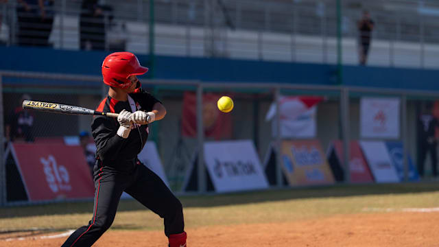 中超：武汉三镇主场1-0小胜上海申花（中超：武汉三镇主场1比0力克上海申花）